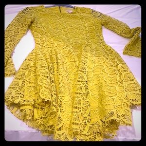 Lace yellow dress